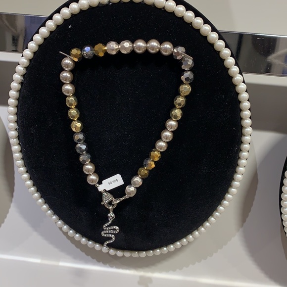 Statement Necklace - Picture 4 of 11